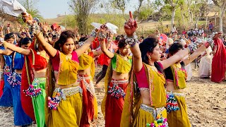 Adivasi DJ Dance Video On Superhit Adivasi Song 2021  झाजली नख़राली जानू  तिरछी नज़र पतली कमर [upl. by Niwri384]