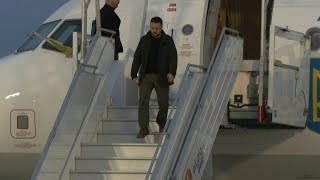 Volodymyr Zelensky arrive en France  AFP Images [upl. by Erie328]