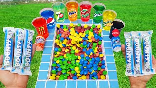 Experiment Coca Cola of Fanta Bounty Colorful Candy Fruko 7up Pepsi Pepsi And Mentos İn The Pool [upl. by Cindie]