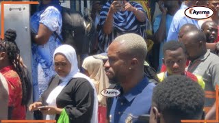 PACOME AZUA BALAA BANDARINI AKIELEKEA ZANZIBAR SINGIDA KAZI WANAYO  YANGA WATINGA ZANZBAR KIBABE [upl. by Kassey]