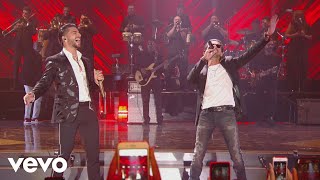 Maluma  Felices los 4 Premios Juventud 2017 ft Marc Anthony [upl. by Eselahc]