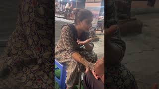 Aunty vs mehndi vala 😂😂comedy video 😂comedy funny trending viralvideo [upl. by Gibson]