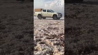 Tormenta de granizos en desierto de arabia saudita😱 [upl. by Notyalk600]