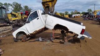 Kobelco SK210D Auto Dismantle Machice Demo [upl. by Osmen944]