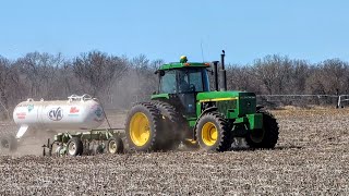 John Deere 4955 Pulling 11 Shank Anhydrous Rig [upl. by Meurer]