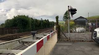 LIGHTS MALFUNCTION Kidwelly Level Crossing Carmarthenshire 291024 [upl. by Einahpetse570]