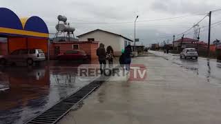 Report TV në Elbasan pranë familjes Xhuljan Sollaku familjarët shpërthejnë në lot foto e viktimës [upl. by Ij]