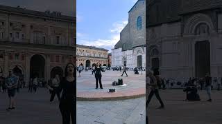 Street Singer at Bologna [upl. by Licec]