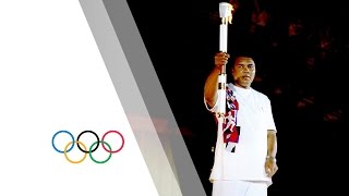 Muhammad Ali lights the the Olympic Flame at Atlanta 1996 [upl. by Murphy]