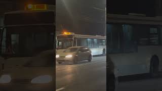 Autobuzul Den Oudsten LTN și trâctand un Troleibuzul solaris Skoda 1678 și duce la ATransurb fyy [upl. by Lawry]