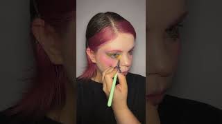 Petri dish 7 makeupartistsworldwide editorialmakeup makeuptutorial messymakeup [upl. by Nayllij928]