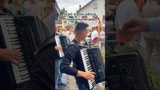 Stari srpski obicaj izvodjenje mlade  ORKESTAR NEMANJE NINKOVICA orkestar live svadbakolo [upl. by Naehgem]