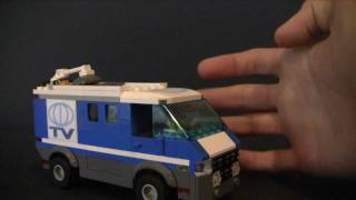 Custom LEGO City News Van Review [upl. by Hnahc]