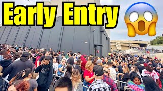 CRAZY Early Entry Crowds at Universal Studios Hollywood Halloween Horror Nights [upl. by Bartolemo]