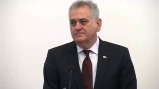 Tomislav Nikolic ispravlja prevodioca na engleskom [upl. by Karole773]