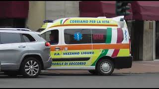 RARE Ambulanza Pubblica Assistenza Vezzano Ligure in emergenza [upl. by Ignatius]