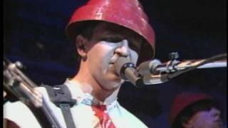 DEVO  Be Stiff Live 1980 [upl. by Jordanna]