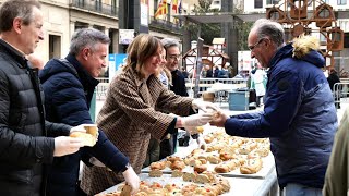 Día San Valero Zaragoza 2024 roscón popular [upl. by Anuayek]