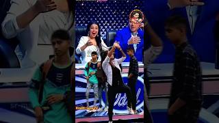 Aa gaya Aa Gaya Dil Churane Aa Indian idol Romantic video trending indianidol13 aparajitashorts [upl. by Airlia]