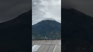 View gunung sumbing dari desa kledung temanggung shortvideo view gunungsumbing temanggung [upl. by Pietje]