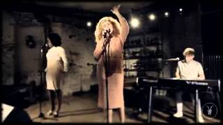 Paloma Faith Picking up The Pieces AllSaints Basement Sessions [upl. by Maudie]