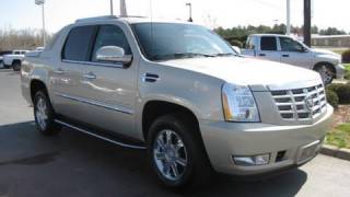 2007 Cadillac Escalade EXT Start Up Exhaust and In Depth Tour [upl. by Dazraf627]