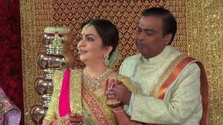 Lata Mangeshkar s rendition of Gayatri Mantra for newlyweds Isha Ambani and Anand Piramal [upl. by Adaven]