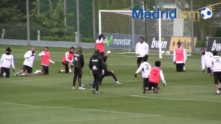 Real Madrid Players Stretch in Training Sesson [upl. by Bethany]