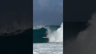 Big Stand Up Pit at Off The Wall hawaii surf pumping backdoor pipeline oahulife surfing hi [upl. by Lesab]