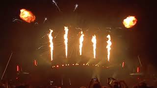 Walibi Holland Lekkergaan feest met mega vuurwerk show met Hardstyle muziek copyright muziek [upl. by Sosthina387]