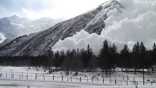 Avalanche on Cheget 2011 HD [upl. by Kirbee615]