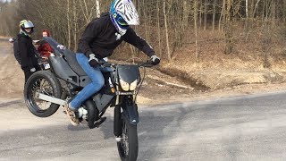 Husqvarna CH Racing 80cc  Wheelies  Burnout  Police  Stoppie [upl. by Tarrah937]