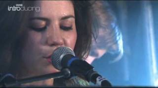 Marina and the Diamonds  Obsessions Radio 1 Big Weekend 10052009 [upl. by Aurita186]