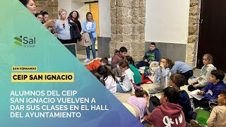 Los alumnos del CEIP San Ignacio vuelven a dar clases en el Ayuntamiento en señal de protesta [upl. by Nikral]