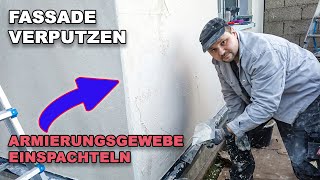 Fassade verputzen mit Gewebe  Das Einspachteln von Armierungsgewebe [upl. by Aleek]