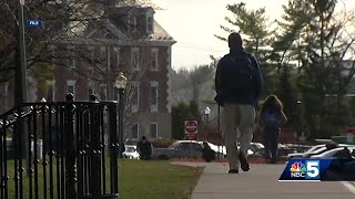 Middlebury College offers 10K paytodelay proposal as enrollment surges [upl. by Eilitan410]