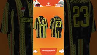 Jersey Oversize Krah V Retro siap temani harimuDapatkan jerseyjersey keren ini di Regarsport [upl. by Drofub]