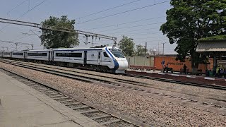 22478 SVDK NDLS VANDE BHARAT CROSSING RAJPURA JUNCTION [upl. by Rendrag]