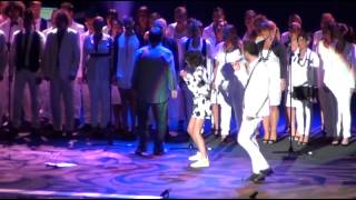 Giorgia  quotÈ lamore che contaquot con il Coro SATampB live  Arena di Verona 20120914 [upl. by Alemac]