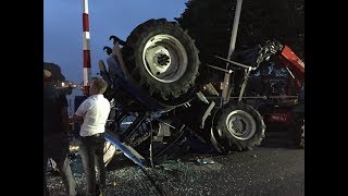 Salvage of crashed tractor NEW HOLLAND TL 90 [upl. by Baten]