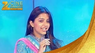 Zee Cine Awards 2004 Best Debut Female Bhumika Chawla [upl. by Meave]