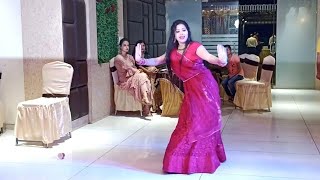 Deta jaijo Rajasthani dance Akanksha sharma bhabhi dance in nanad wedding sangeet Sristi Shukla [upl. by Fellner302]