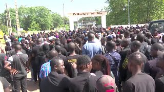 Marche des enseignants de Man pour protester contre l’assassinat de leur collègue [upl. by Naryb286]