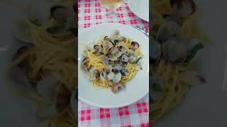 Tagliolini con le vongole e frittura di pesce fresco dellAdriatico [upl. by Evander]