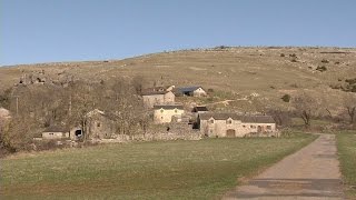 Vivre à la campagne  le retour au vert des Français [upl. by Aihsit943]