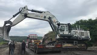 Transporting The 125 Tones Liebherr 984 Excavator By Side Fasoulas Heavy Transports [upl. by Assennev]