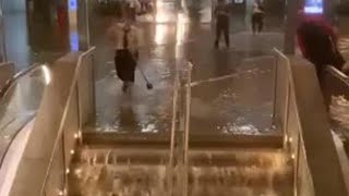 Forte nubifragio a Genova la stazione di Principe si trasforma in una cascata d’acqua [upl. by Elva]