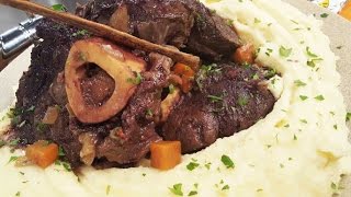 Ossobuco a la cacerola con puré de papas [upl. by Anaiad922]