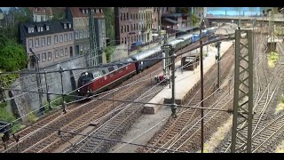 Modellbahn H0 Realistik Ein Sommertag im TrennungsBahnhof Eschwege West [upl. by Ibmat]