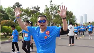 Workers enjoy marathon in Rizhao E Chinas Shandong [upl. by Elconin477]